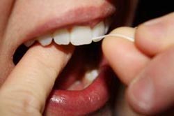 diş ipi nasıl kullanılır, diş ipini ne işe yarar