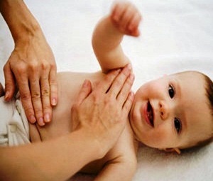 bebeklerde gaz sancısı , bebeğin gaz problemi , bebeğin gazı olduğu nasıl anlaşılır